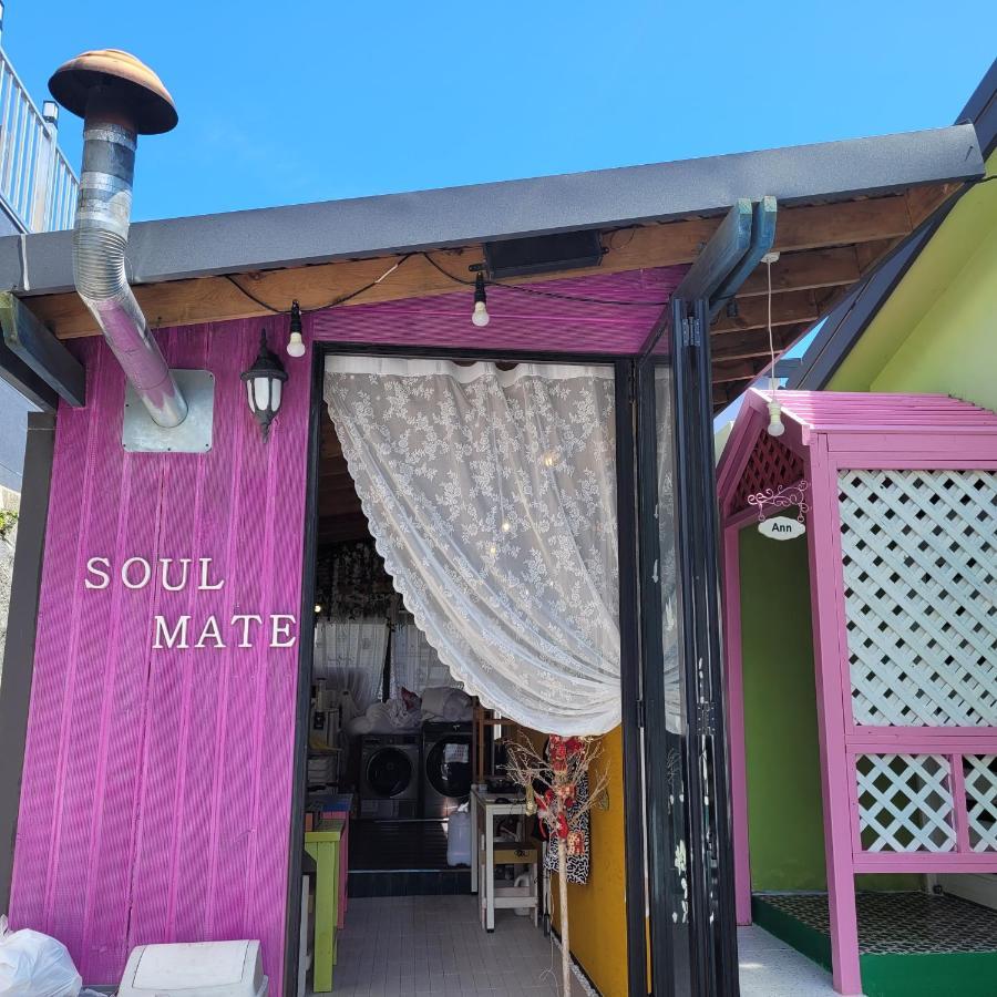 Soulmate Pension Namhae Eksteriør bilde